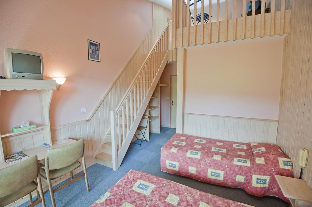 Etoile Des Neiges Piscine Spa Sauna Metabief Room photo